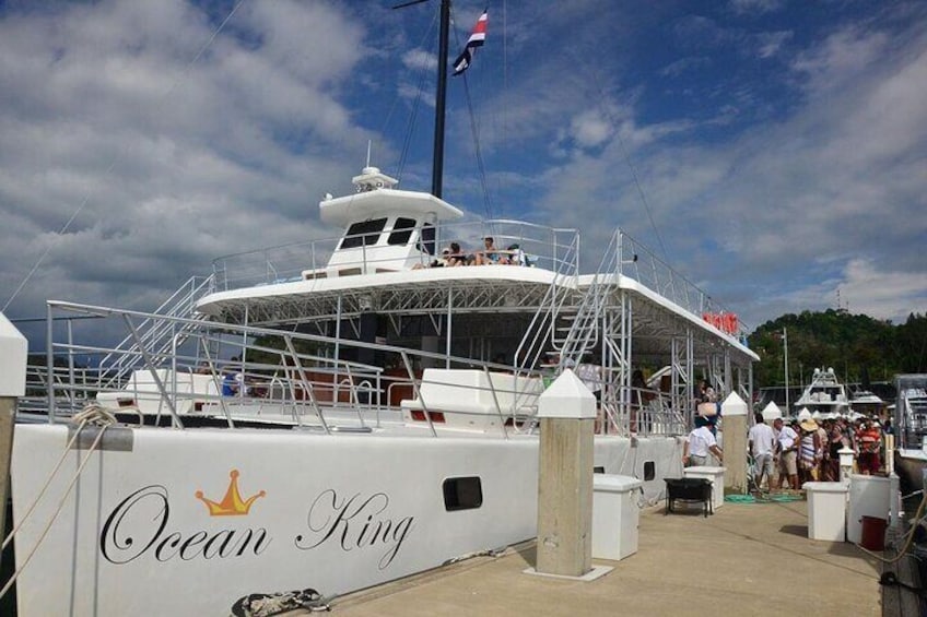 Catamaran Ocean King Manuel Antonio