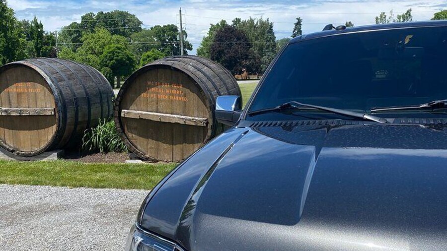 Premium Wine Tour with Cheese & Charcuterie Board