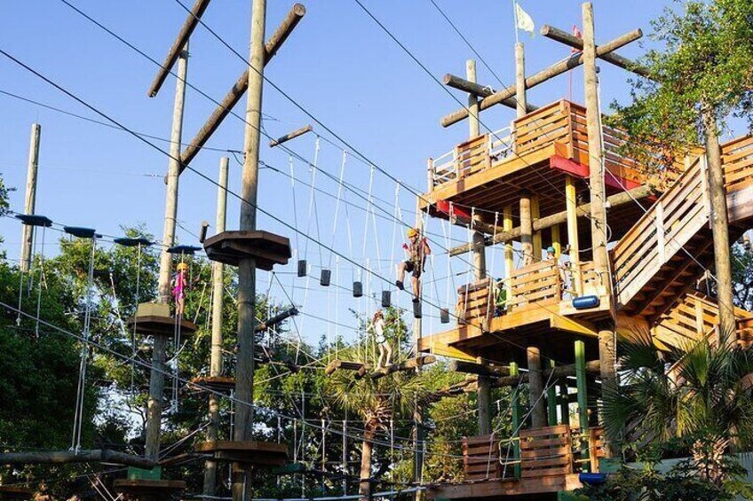 Adventure in the air with 49 obstacles to choose from!