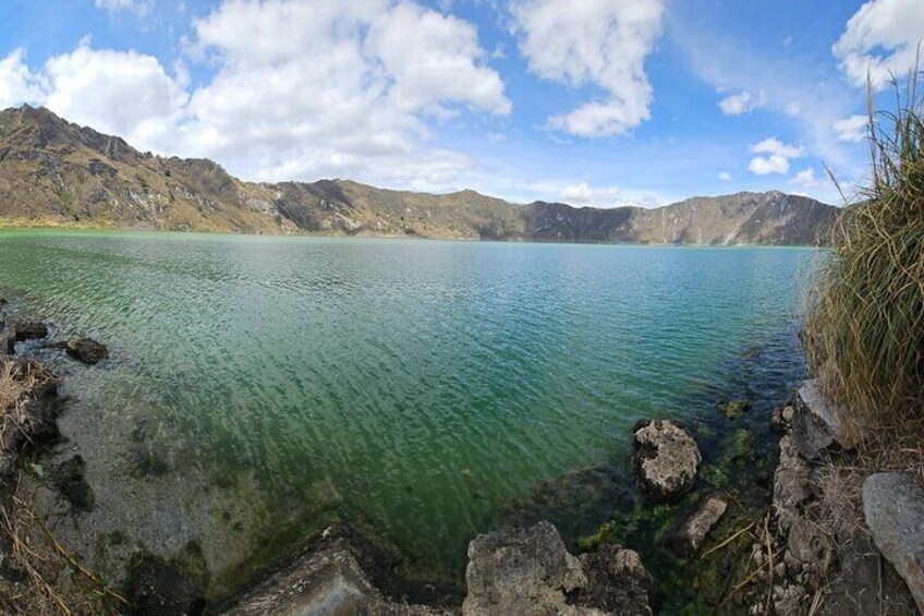 Hike down the Quilotoa lagoon -private tour (includes admission)