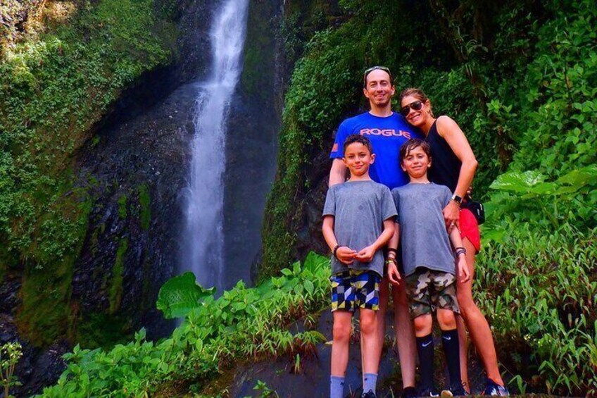 Cocoa and Cloud Forest private full day tour