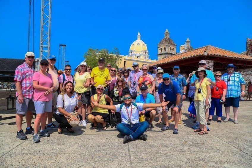 City Tour Hop On Hop Off Cartagena - Bus Turistico de 2 pisos 