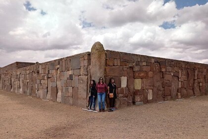 PUMA PUNKU - TIWANAKU y LAGO TITIKAKA - Servicio Compartido