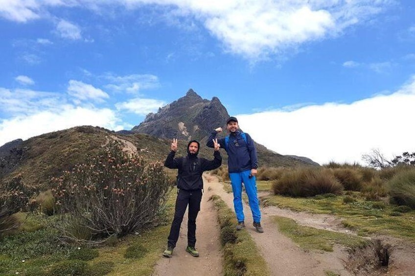 Cable Car Quito - Trekking Volcano Pichincha full day
