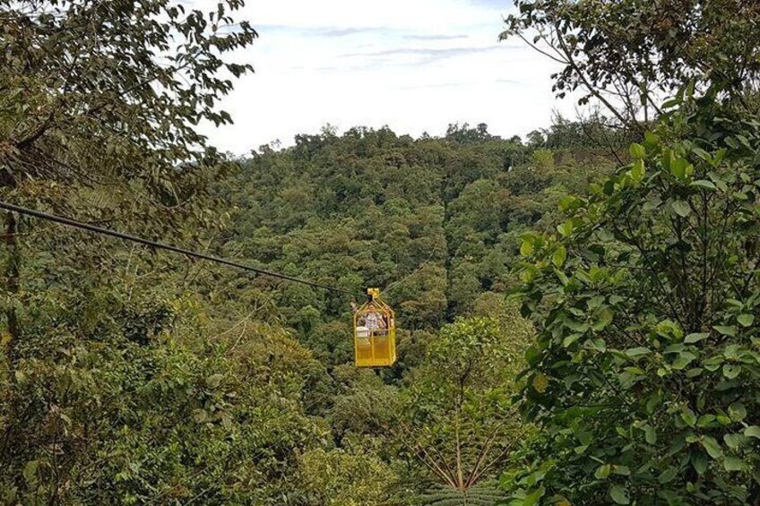 Cable car in Mindo