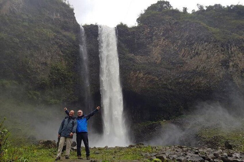 "Manto de la Novia" waterfall in Baños.