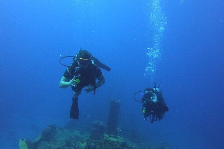 2 Tank guided shore dive