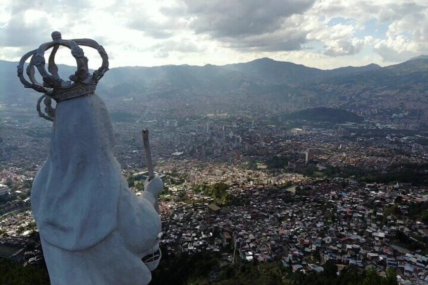 The best view of Medellín at El Picacho hill