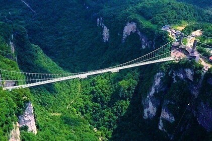 3-Day Private Tour to Zhangjiajie National Park and Glass Bridge from Xi’an