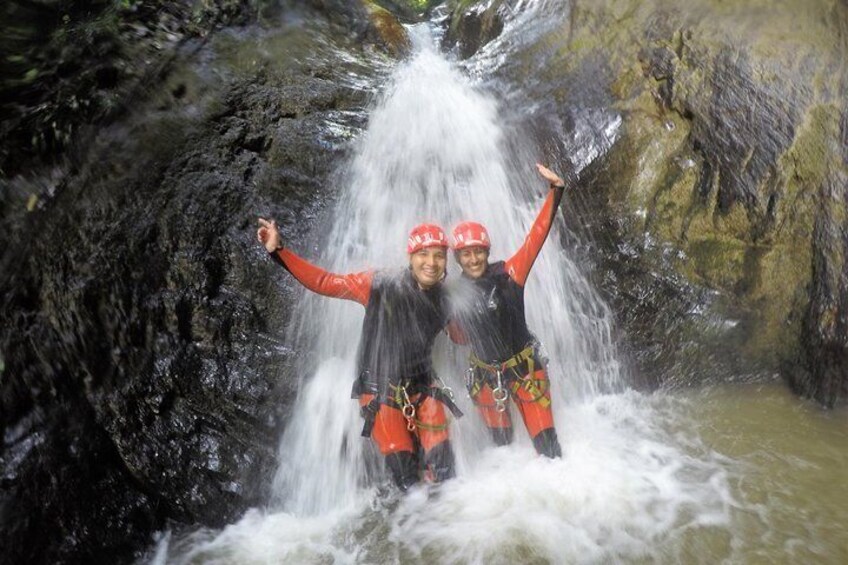 Canyoning Rio Blanco-Baños Ecuador