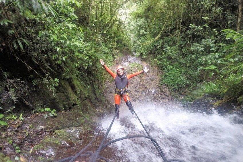 Canyoning Rio Blanco-Baños Ecuador