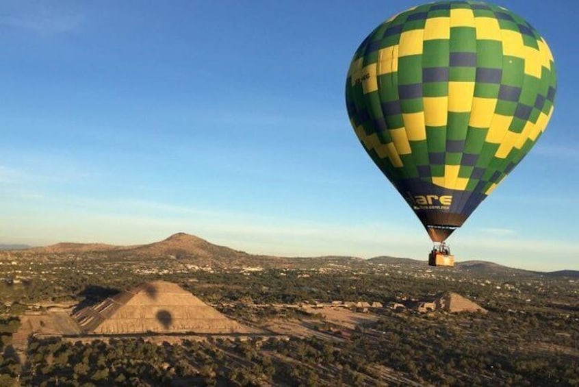 Hot Air Balloon above Teotihuacan