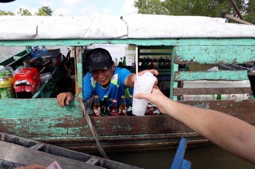 Mekong Delta and Cai Rang Floating Market 5-Hours Tour