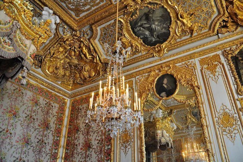 Versailles Monarchy from Paris