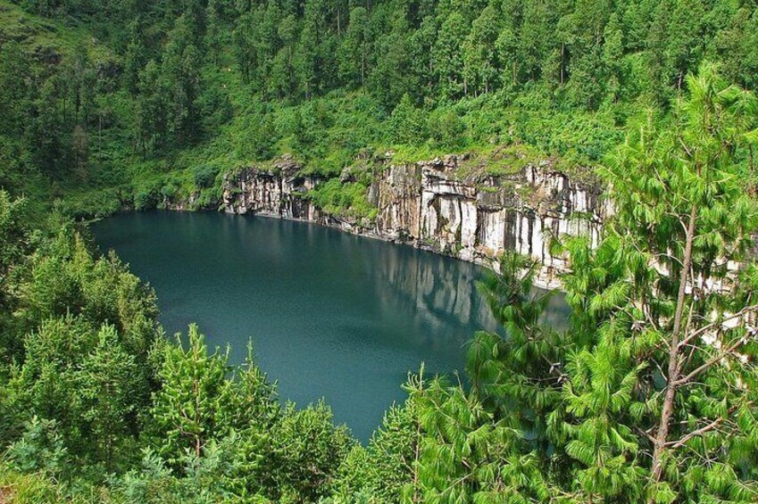 descent river trip with canôe, the national park of Tsingy of Bemaraha ( 8days )