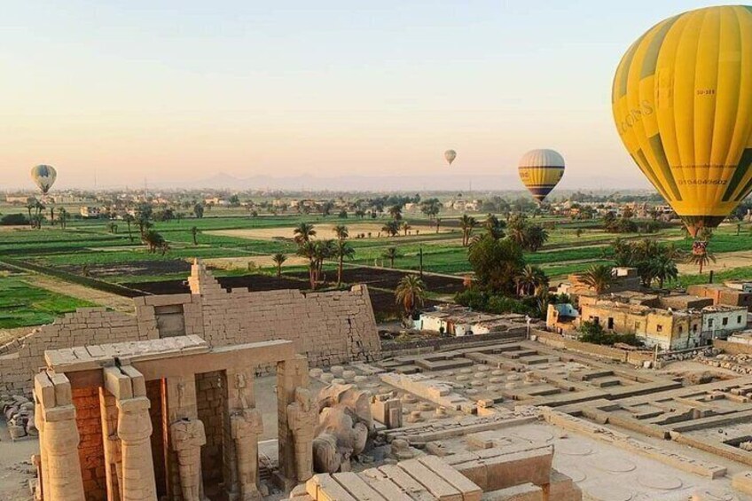 4-Days 3-Nights Cruise From Aswan To Luxor including Abu Simbel Hot Air Balloon
