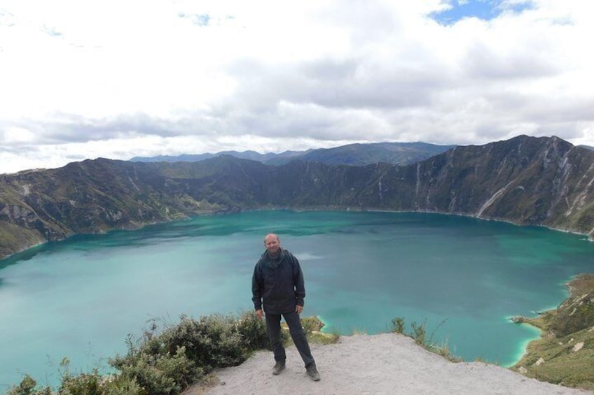 Vuelta al Cratér Volcán Quilotoa 11 Km Trekking. Tour Privado. Max 5 personas