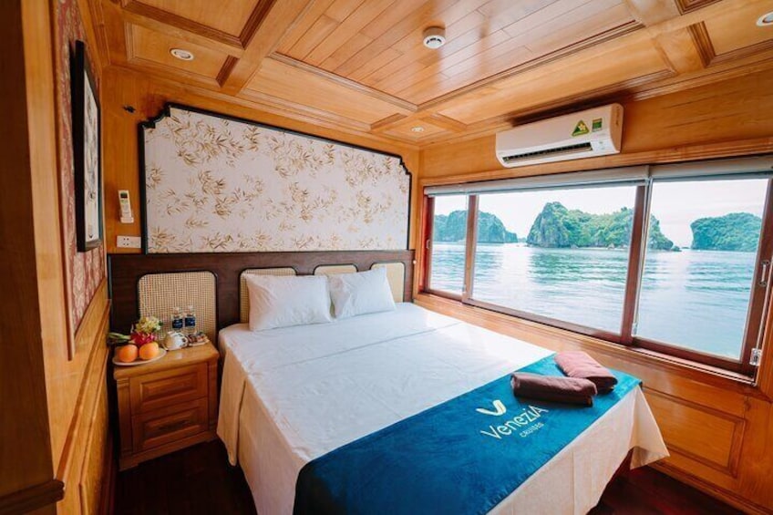 Deluxe double cabin