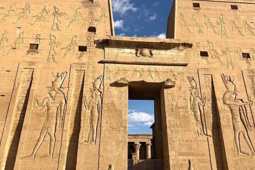 7 Days & 6 Nights by Flight Cairo Pyramids & Nile cruise Aswan To Luxor(Private)