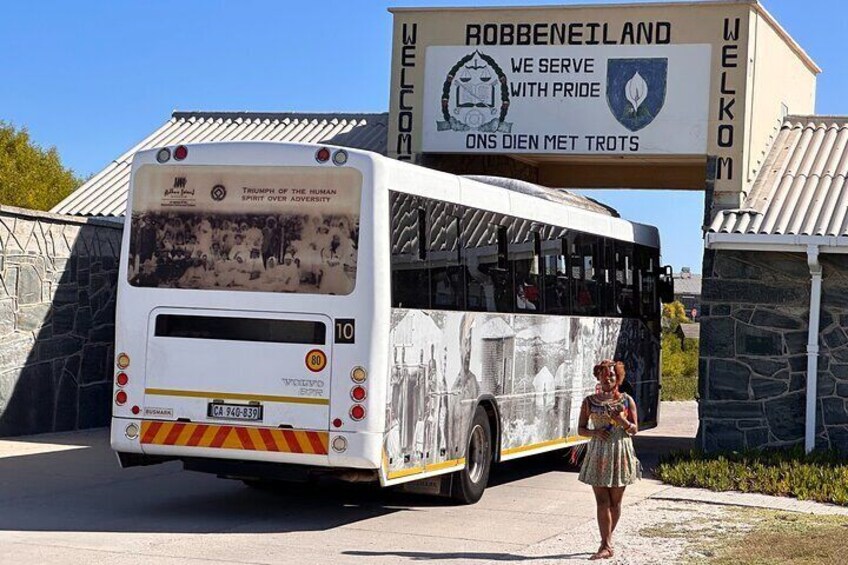 Robben Island & Table Mountain Pre Booked Tickets With Hotel Pick Up & Drop Off