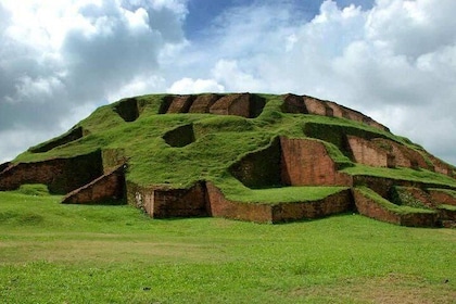 9-Day World Heritage and Historical Places Tours In Bangladesh