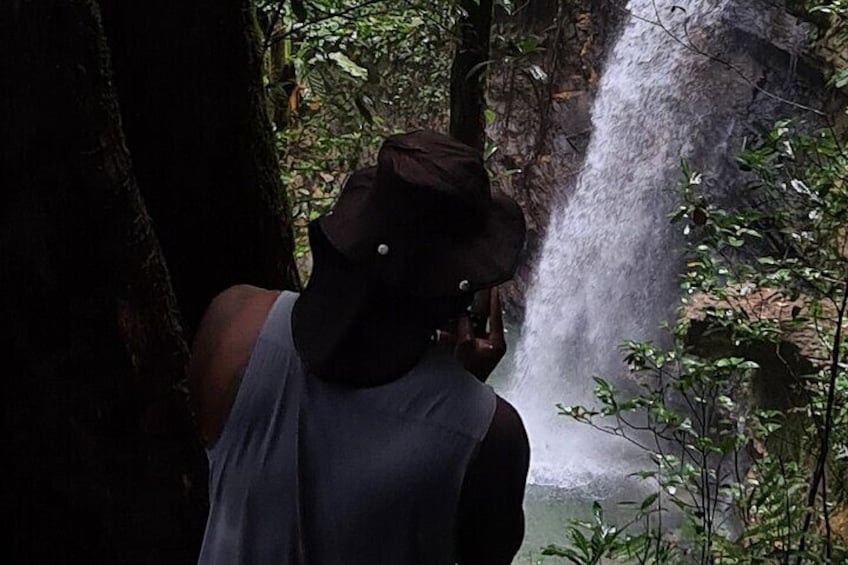 Avocat Waterfall