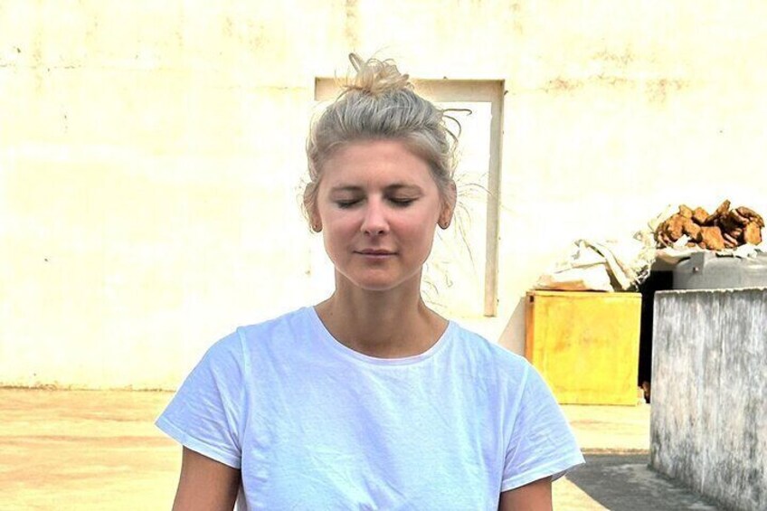 Roof Top Yoga Class in Jaipur with Transportation facility