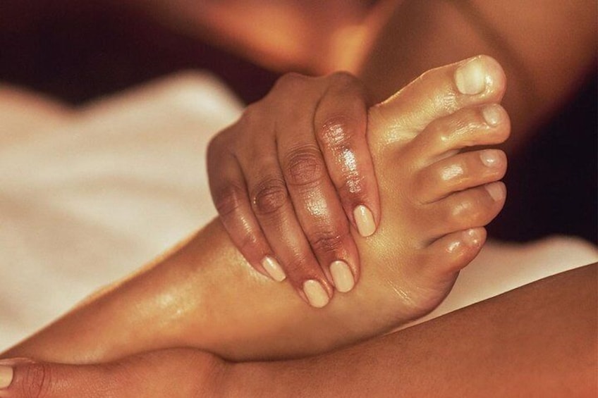 Spa Package (Body Scrub 60min, Body massage 60 min, Foot reflex 30min)