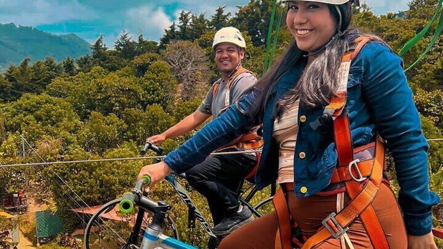 The best of Ruta de Las Flores: Bike Zipline + Ataco + Hotsprings
