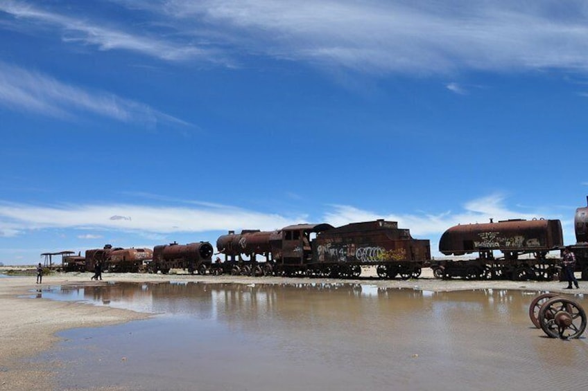 Uyuni Salt Flat 2-Day Tour from Cusco or La Paz