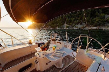 Full-Day PRIVATE Sail Yacht Cruise Starting From Split (Per Person Tickets)