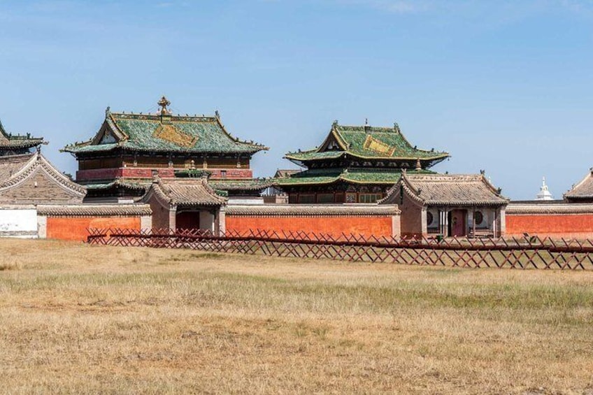Erdenezuu temple