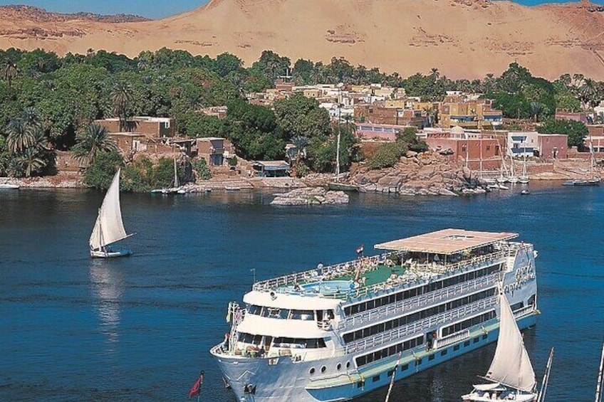 Enjoy 4 nights Nile cruise Luxor,Aswan&Abu Simbel from Cairo by plane