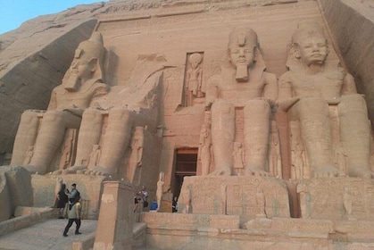 Day Tour to Abu Simbel from Aswan by Bus