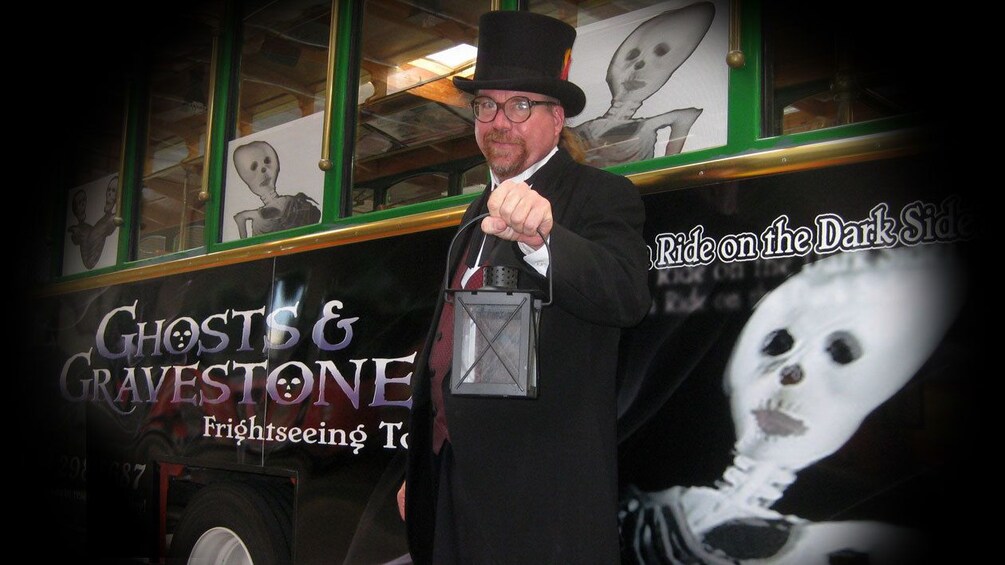 Tour operator for the ghosts and gravestone tour in St Augustine