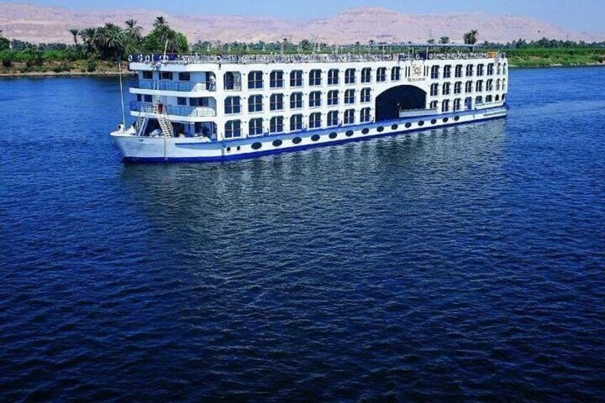 Amazing Sailing Nile Cruise from Aswan for 1 Night