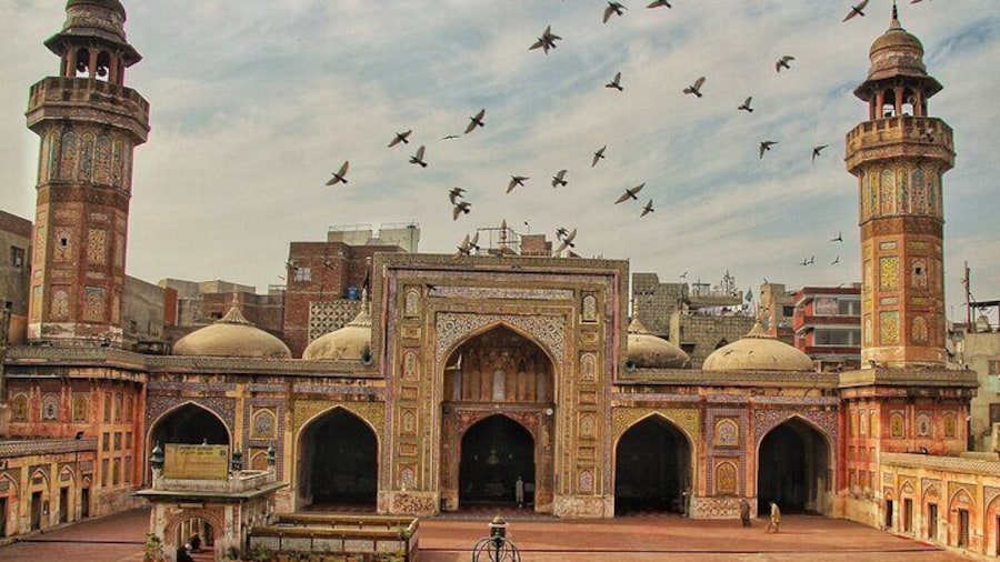 Lahore Big Bus City Tour