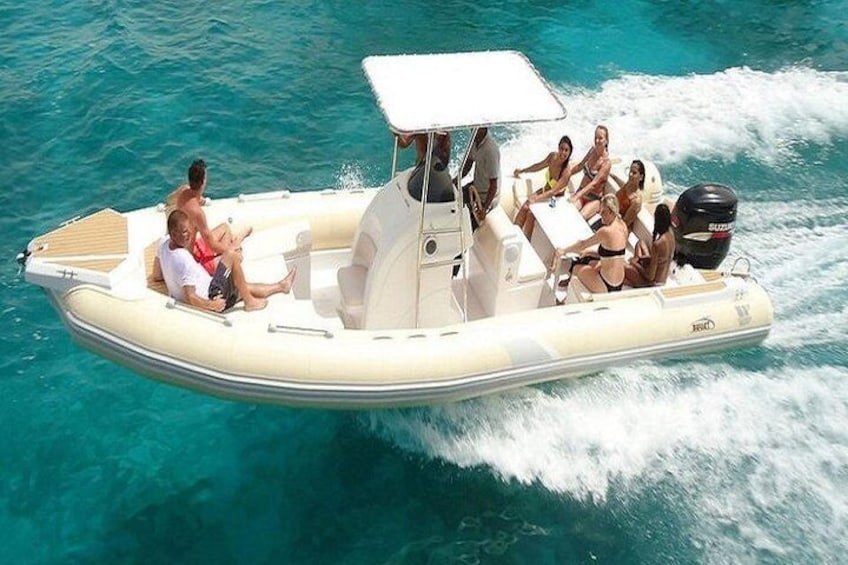 Hurghada: 1- or 2-Hour Private Speedboat Rental with Captain