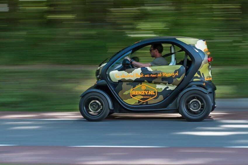 Ride the cool Twizy along the historic highlights of South Holland!