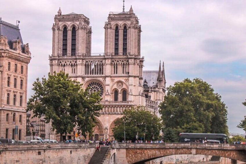 See 15+ Top Sights Paris Tour with Fun Guide, (Walking and Metro Tour)