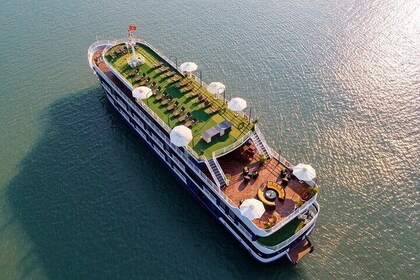 Lan Ha bay luxury cruise 2D/1N: Kayaking, Swimming & full meals, pristine b...