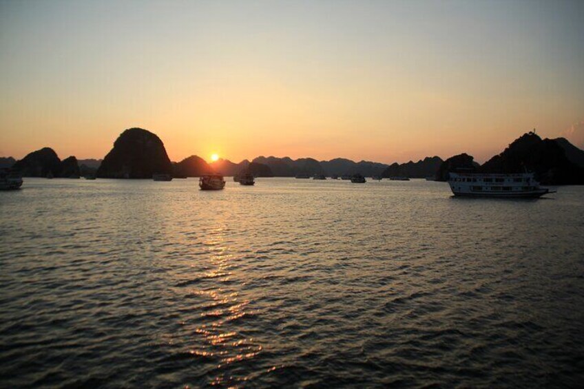 Halong bay - Sunset