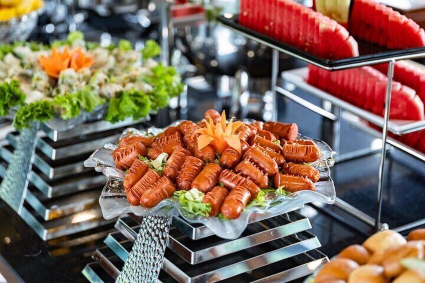 Halong bay luxury cruise day trip - Buffet lunch
