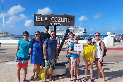 Cozumel: Private VIP Tour by Van (up to 12 passengers)
