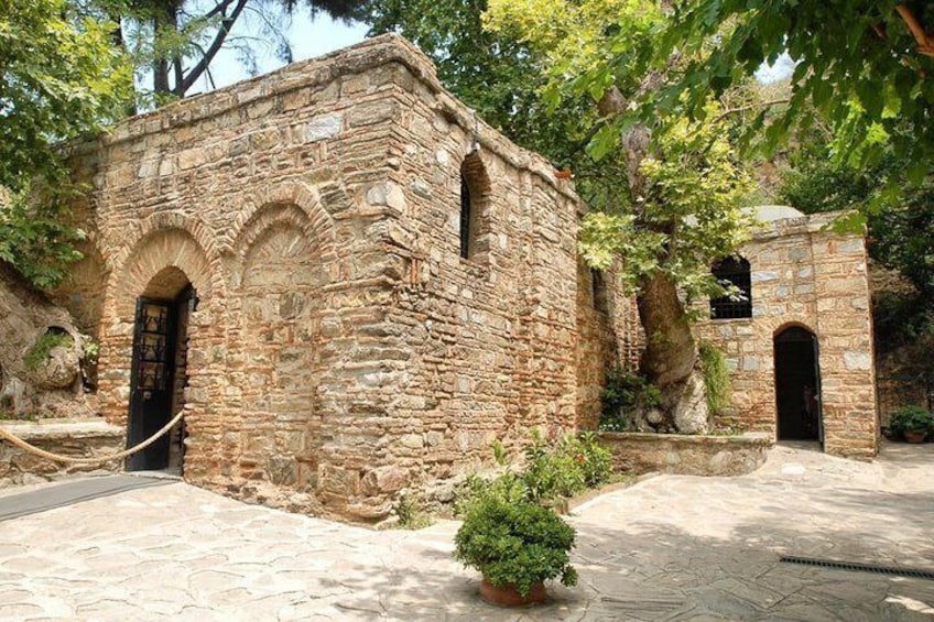 Ancient Ephesus tour with Mother's Mary House and visit to old village Sirince with wine tasting