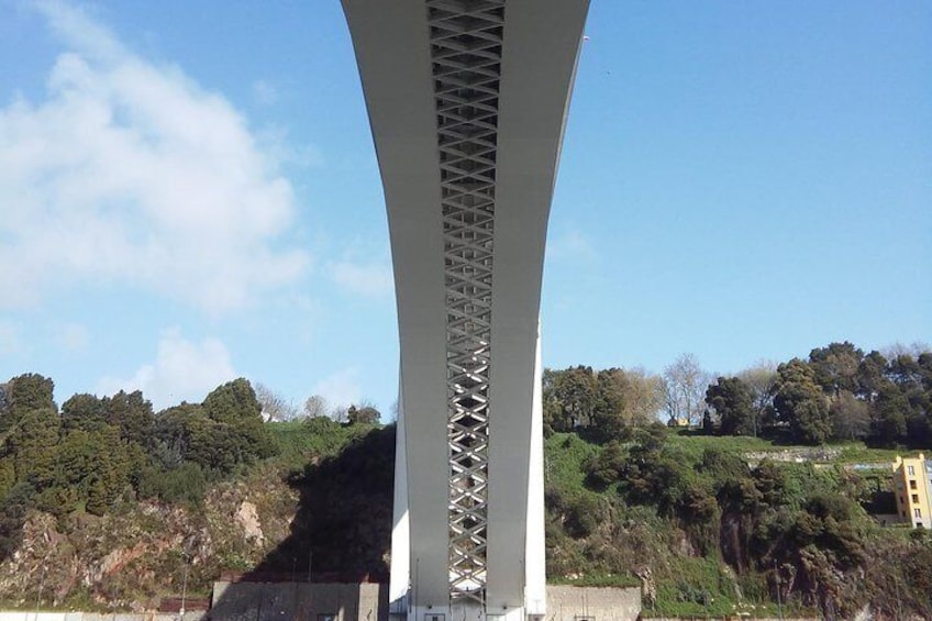 Arrábida Bridge