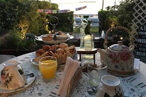 Midday tour with snack in a tea house in Colonia del Sacramento - Uruguay.