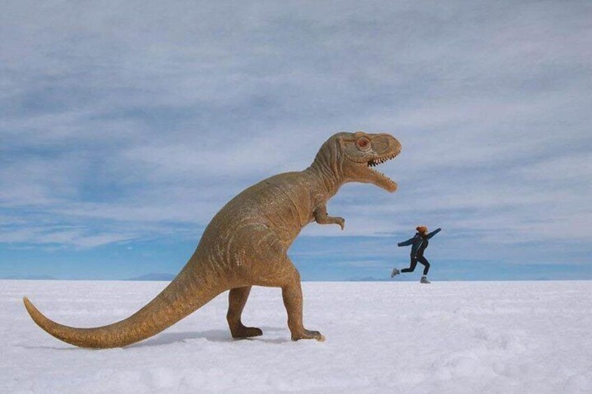 Playing with perspective in Uyuni Salt Flats