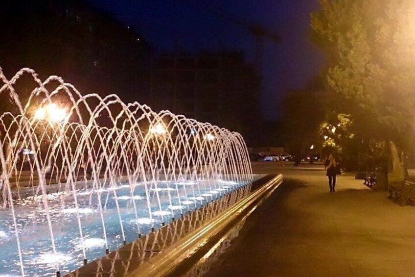 Baku by Night: Small-Group Walking Tour