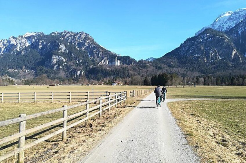 Rent a bike from Munich to Neuschwanstein castle